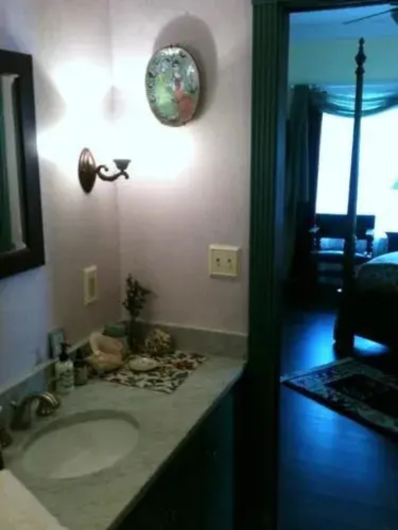 Sundara West Bed and Breakfast