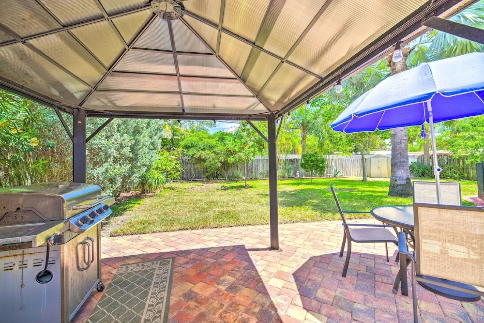 Spacious Satellite Beach Home: Walk to Shore!