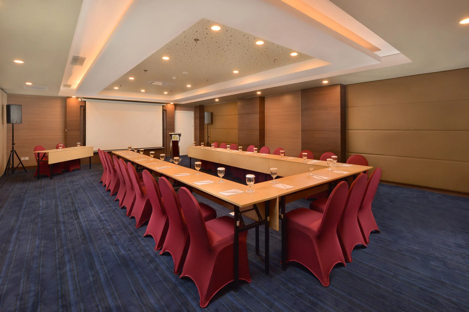 Platinum Adisucipto Hotel & Conference