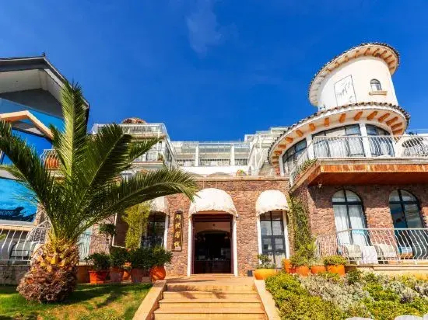 Langyue Lake-view Boutique Inn