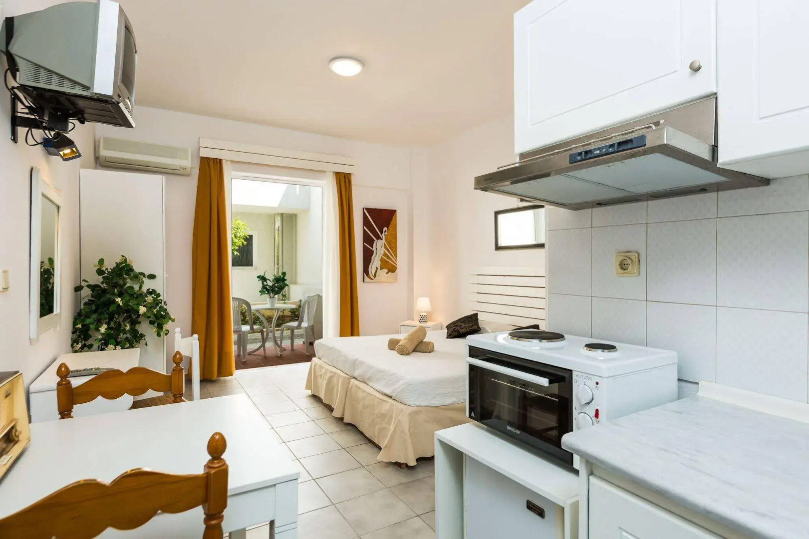 Castello Bianco Aparthotel
