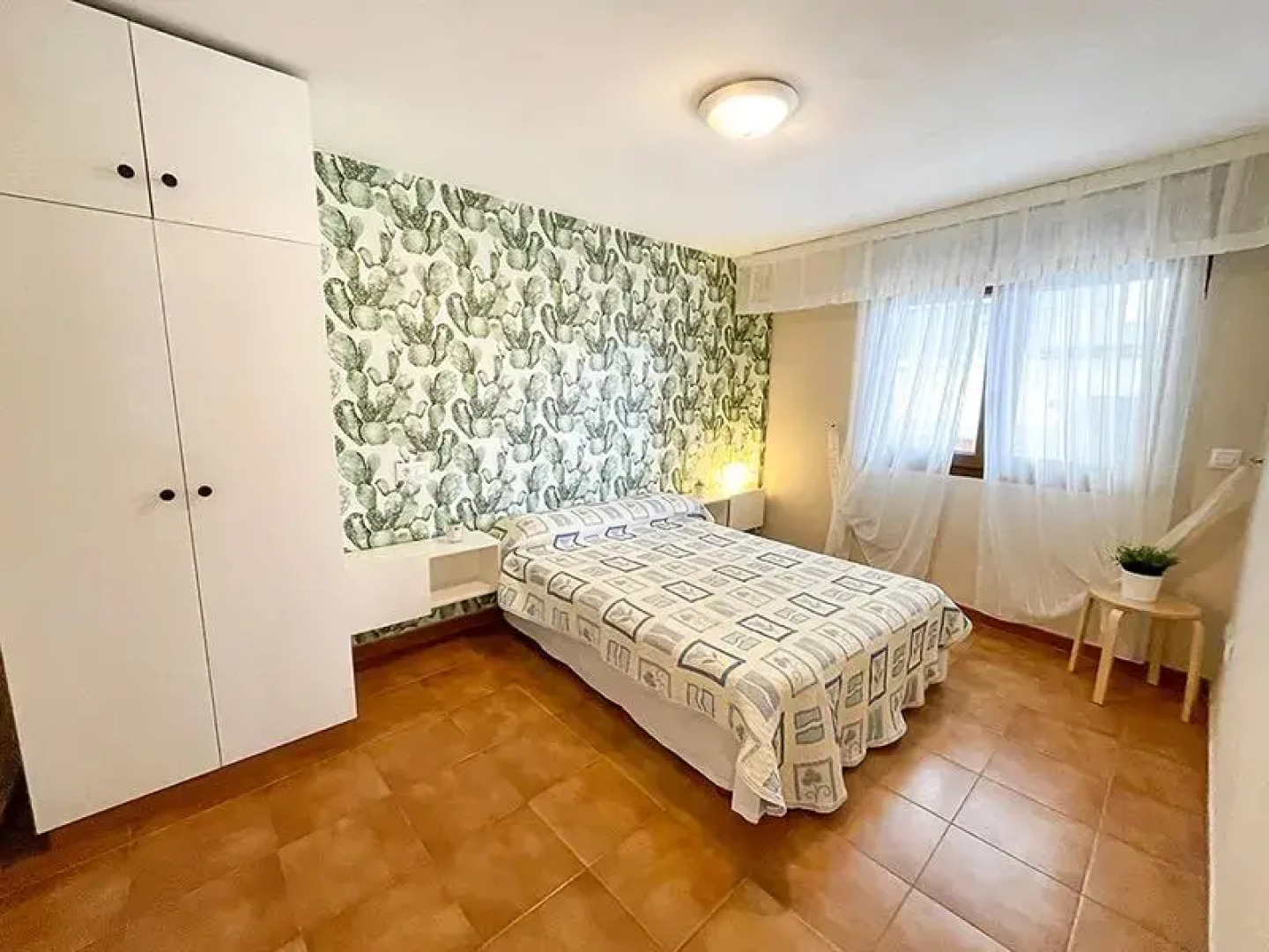 Apartamentos Portonovo Playa 3000