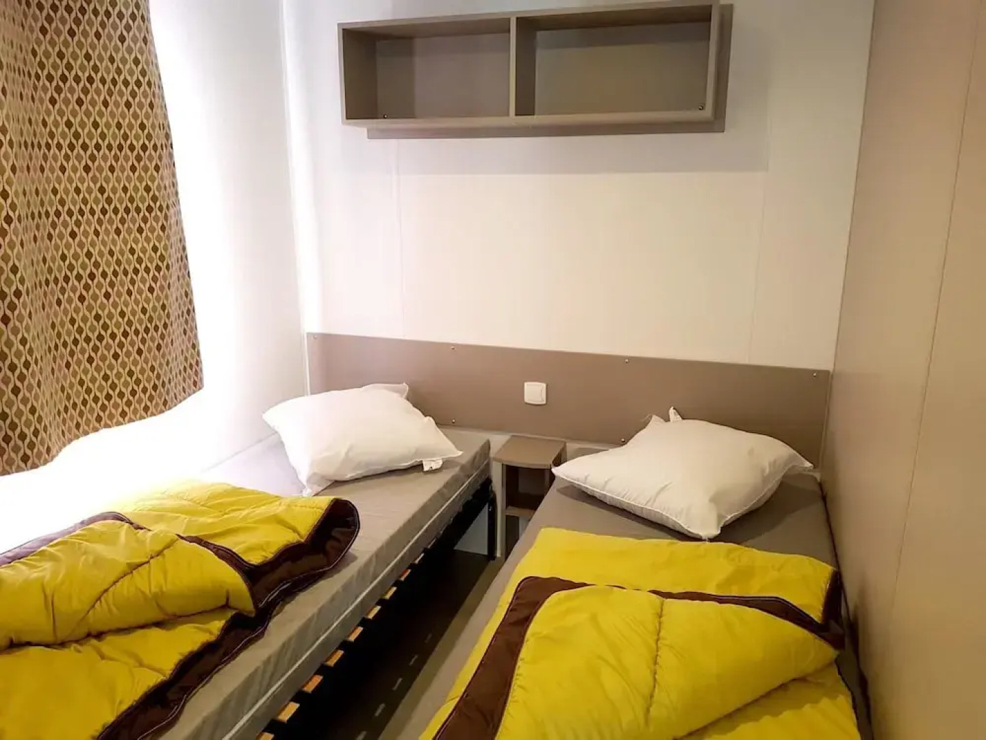 Property With 2 Bedrooms in Saint-julien-en-born, With Shared Pool, Furnished Garden and Wifi - 3 km From the Beach