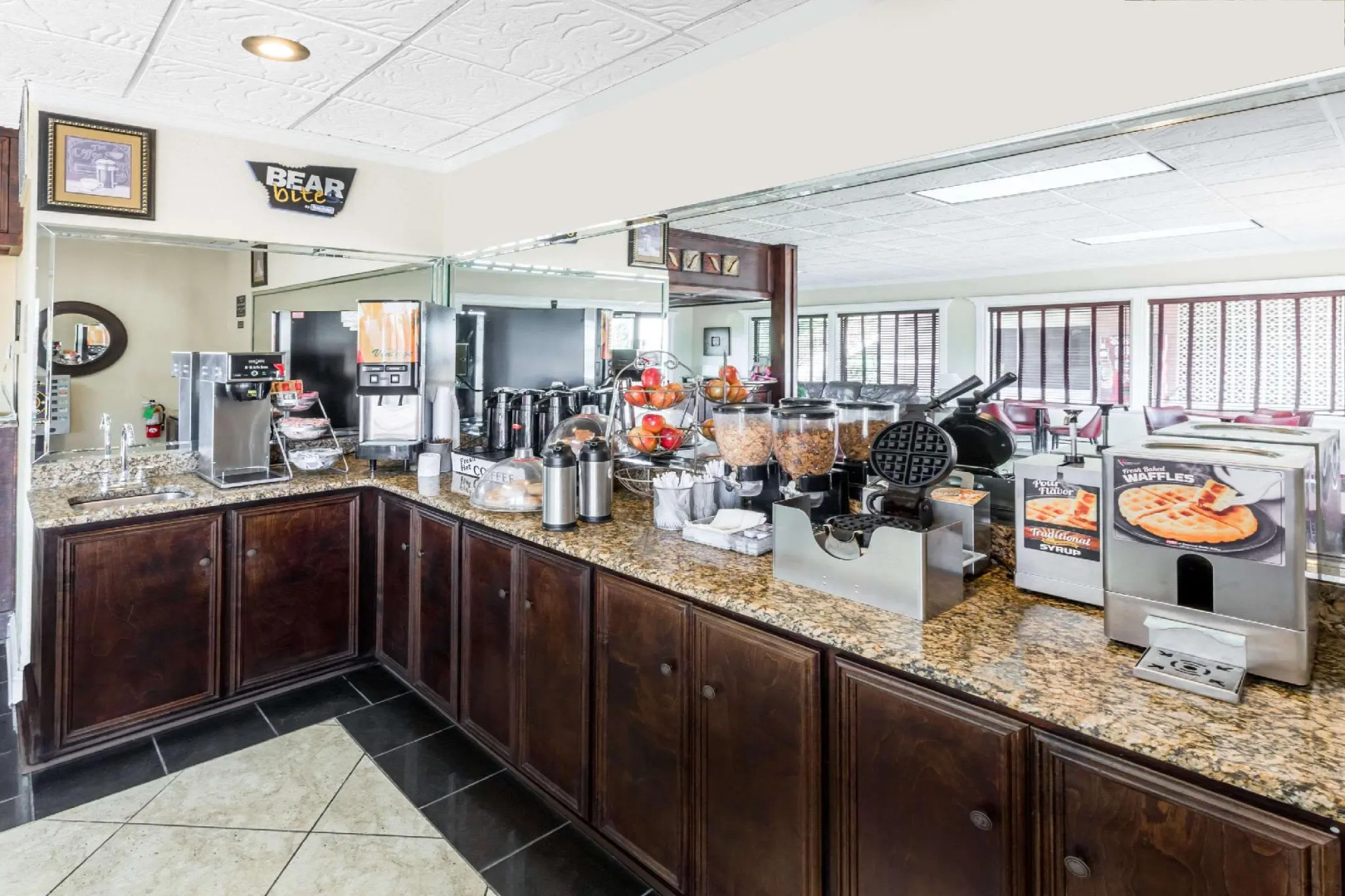 Travelodge by Wyndham Shreveport LA