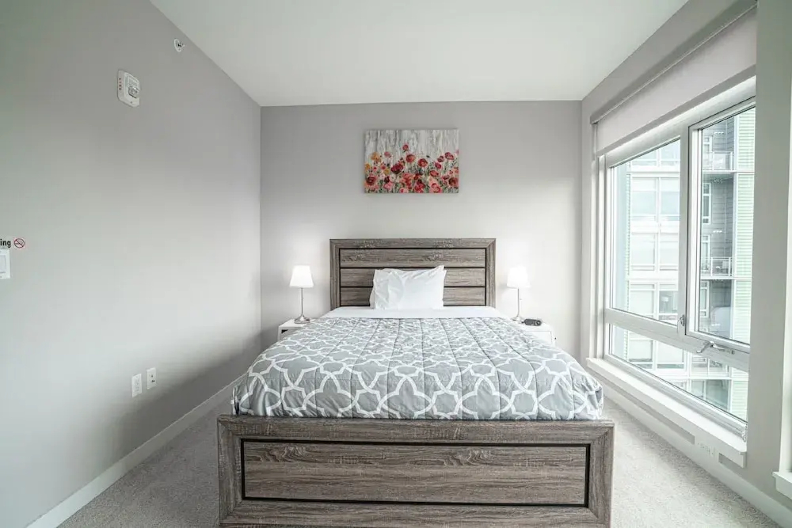 One Bedroom apartment near waterfront in a brand new building 1 Apts by RedAwning