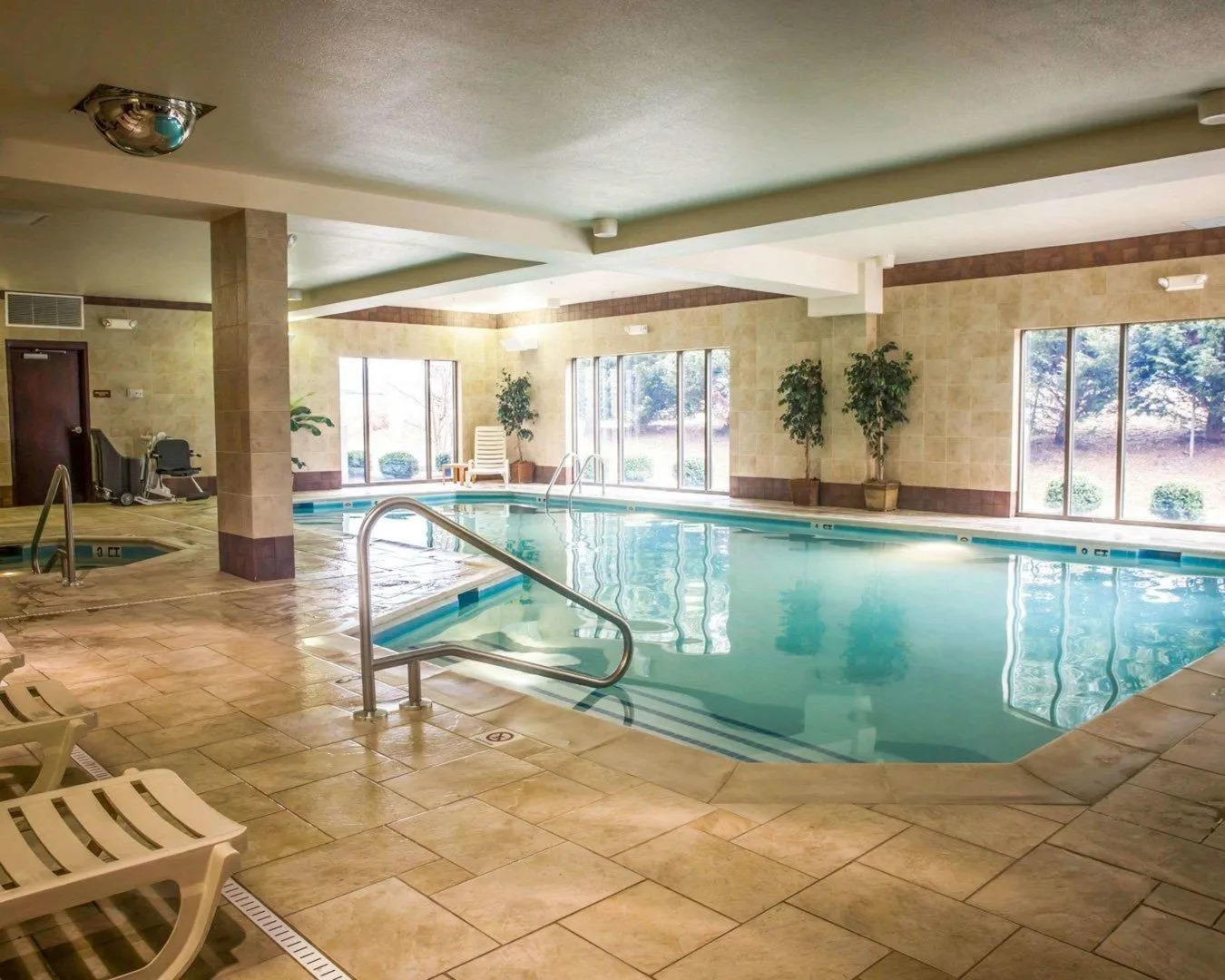 Holiday Inn Express & Suites Clear Spring  by IHG