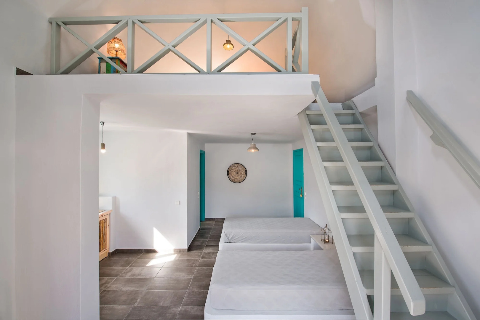 Nissia Beach Apartments and Suites