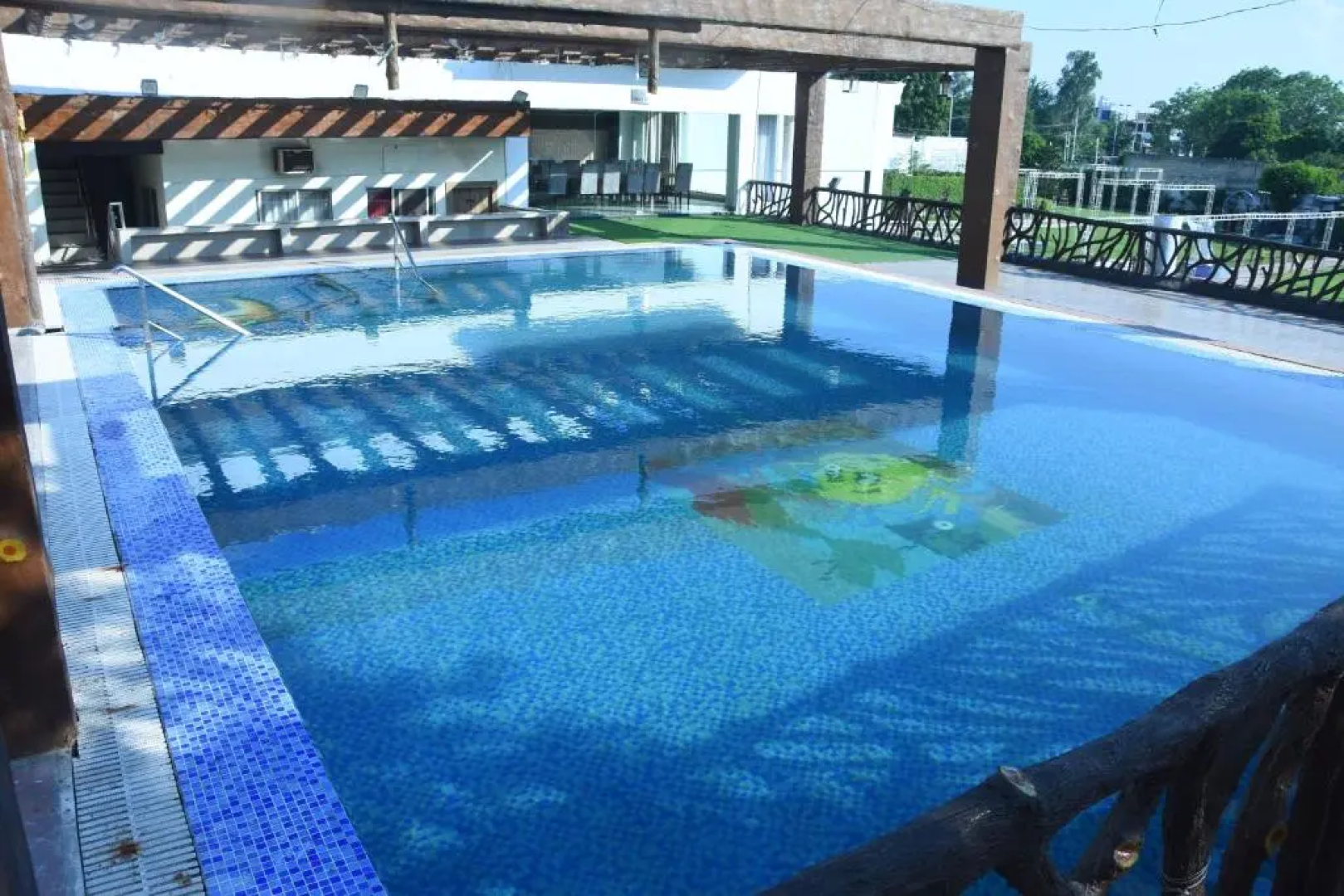 Click Resort Sparsh Bareilly