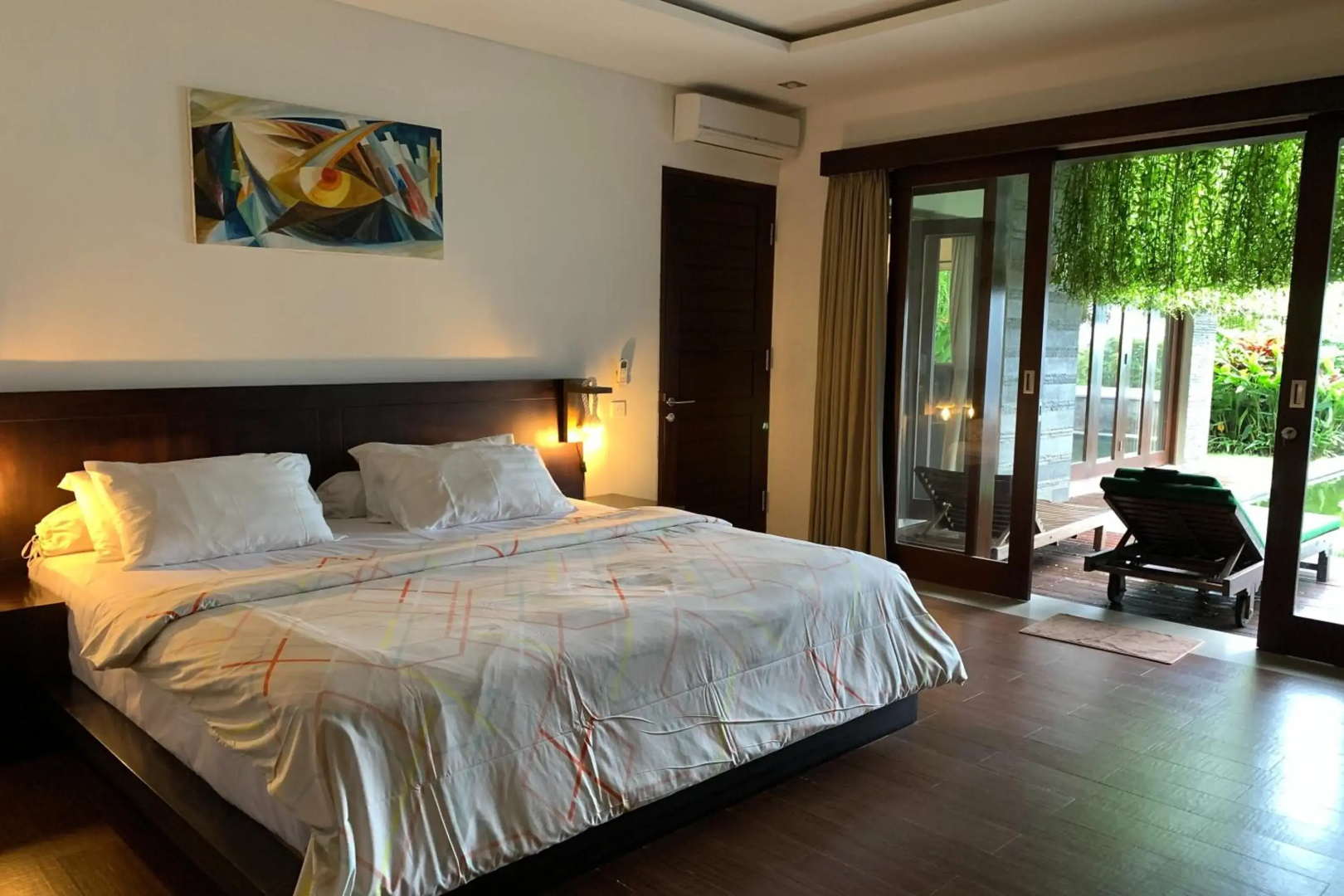 The Ocean Views Luxury Villas & Apartment by ZUZU