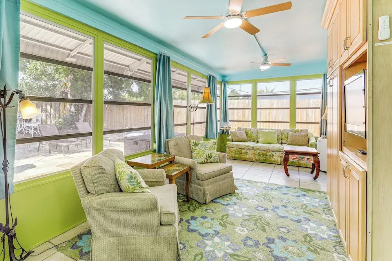 4 Mi to Beaches: Vibrant Stuart Villa w/ Patio!