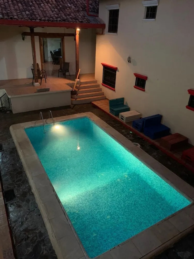 Hotel Renacer