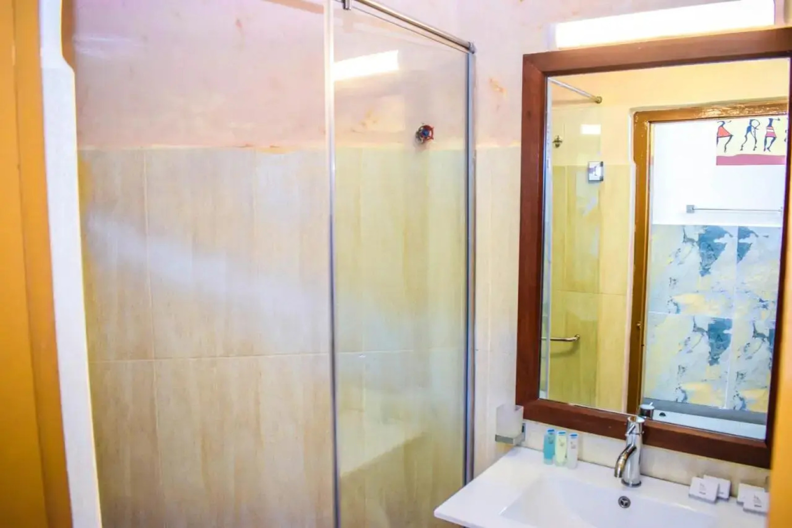 Youth Fame Shared accommadation Managed By Insight Ahangama