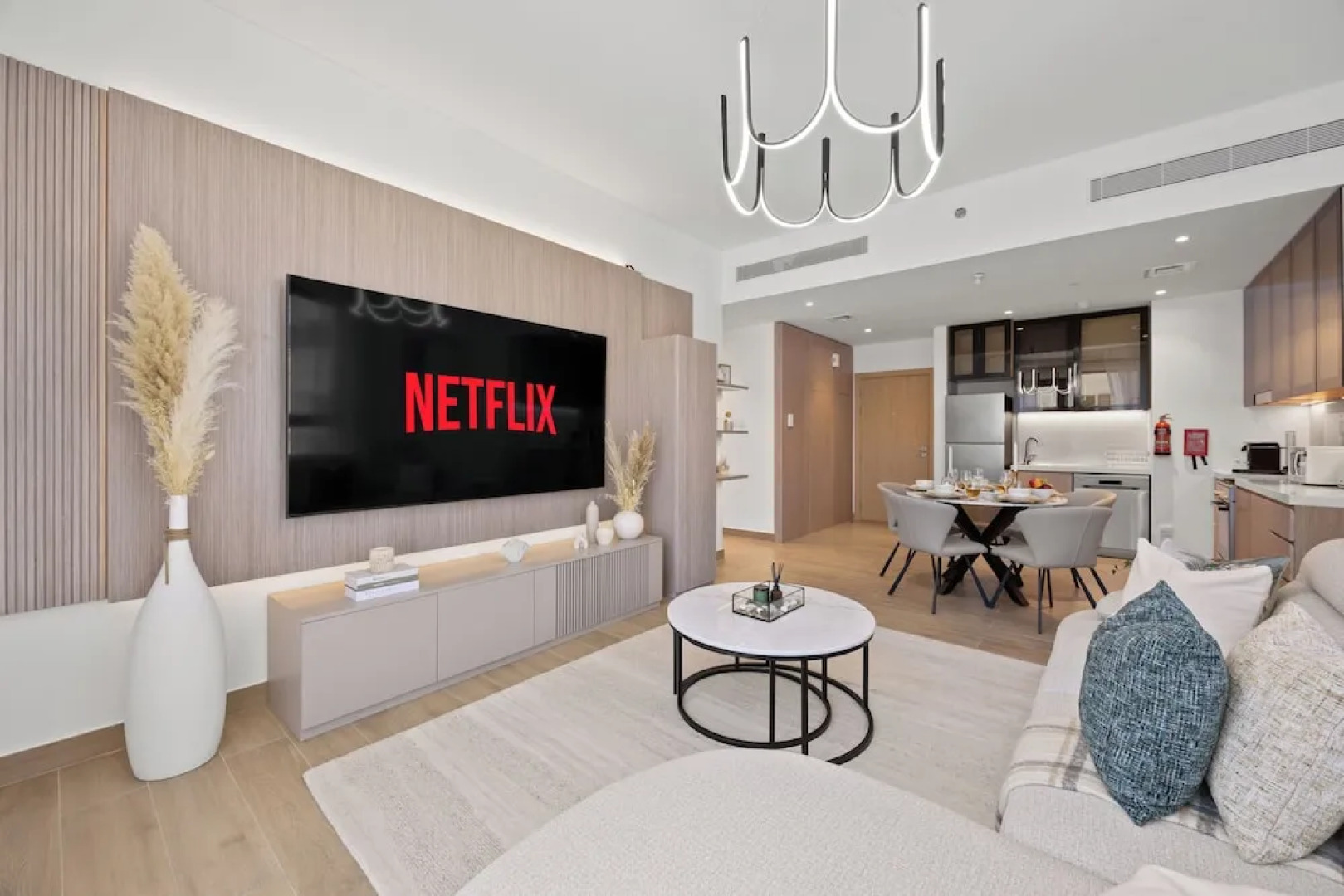 Portside Bliss La Mer 1 BR with Sea View