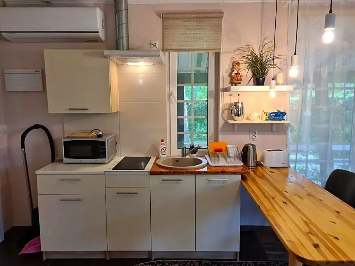 Mustvee Creek Cottage