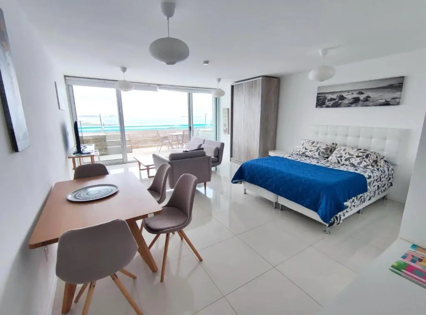 SYRAH Vistas by depptö