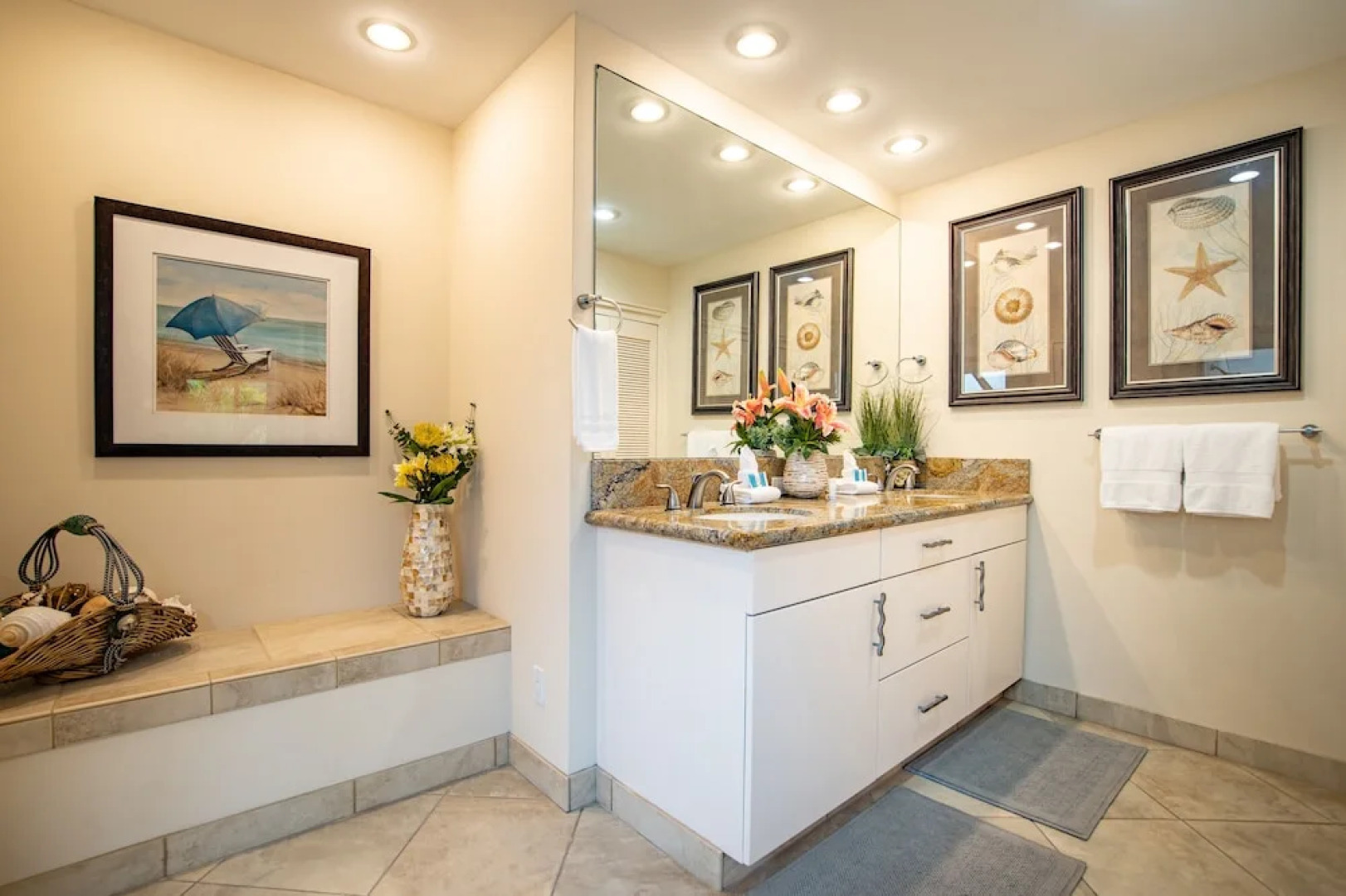 Bay Villa 19G4 Gold Beach Front by RedAwning