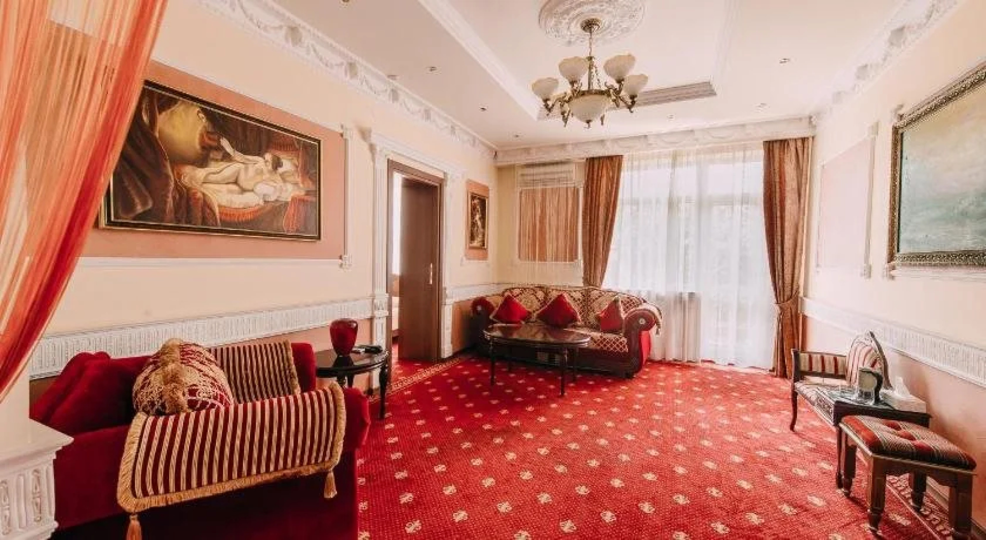 Urartu Hotel