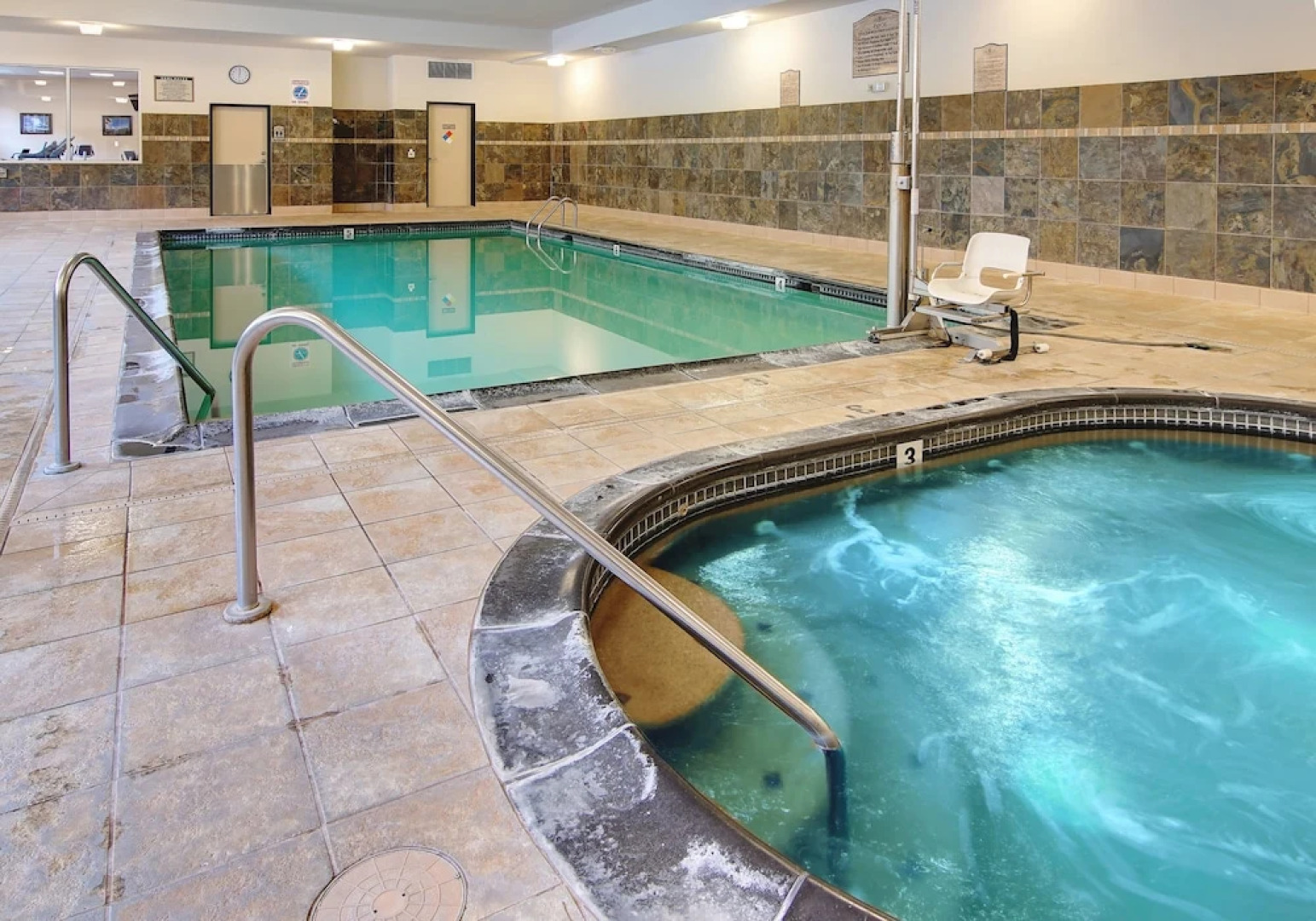 The Grand Hotel - Salem