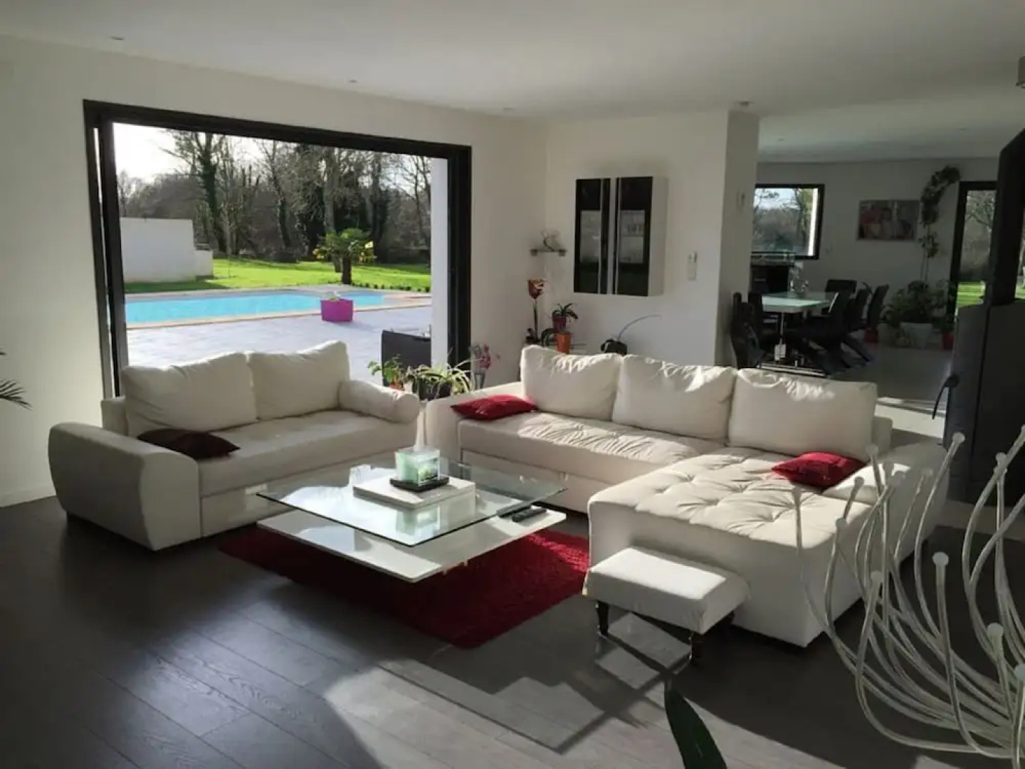 Modern Villa With Private Heated Pool, Located 2 km From the Sandy Beach