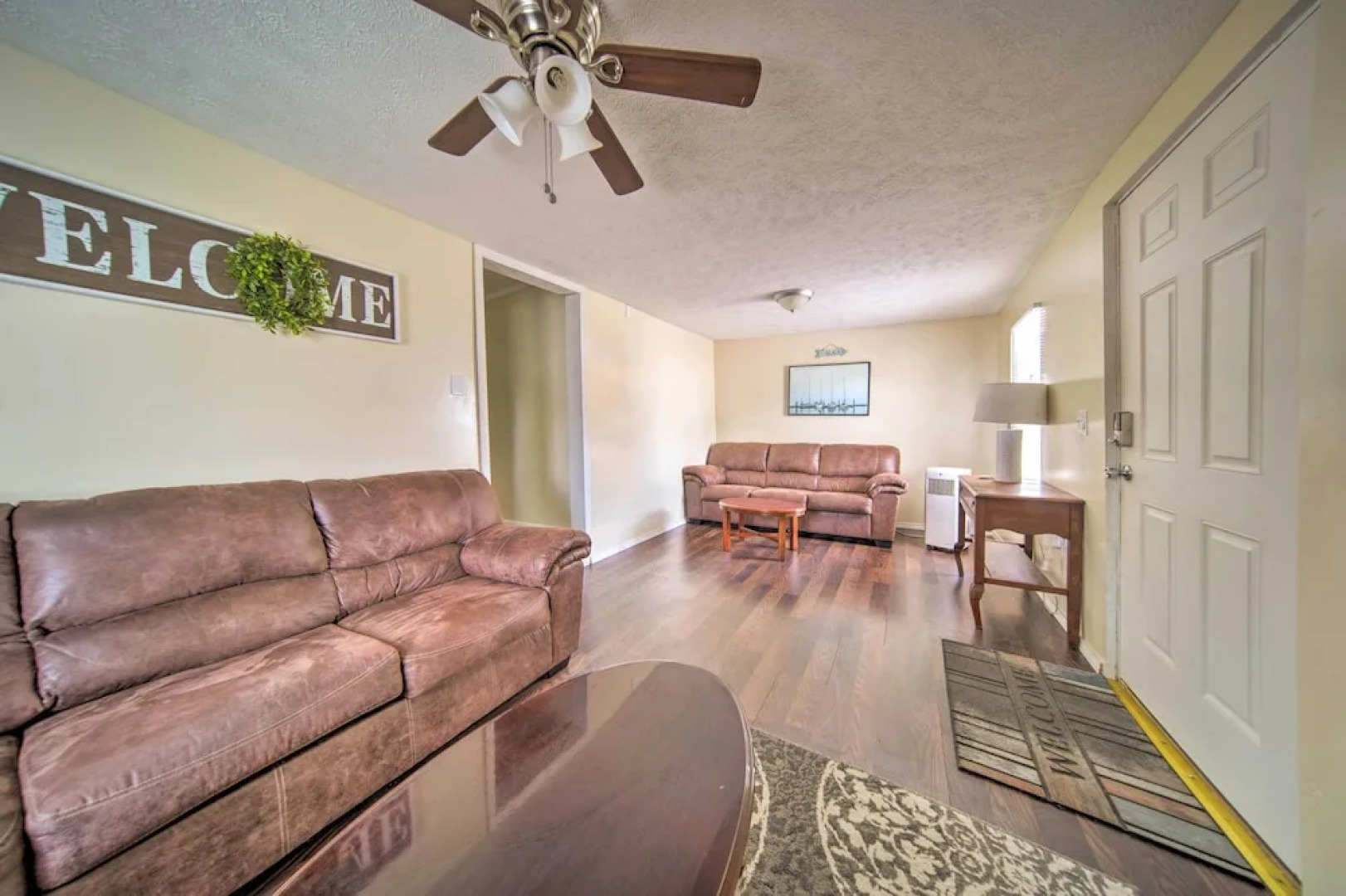 Geneva-on-the-lake Cottage w/ Patio: Walk to Shore