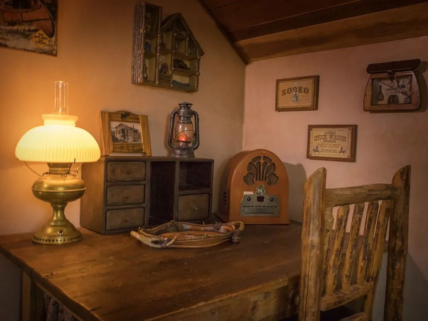 The Log House Lodge Bed & Breakfast