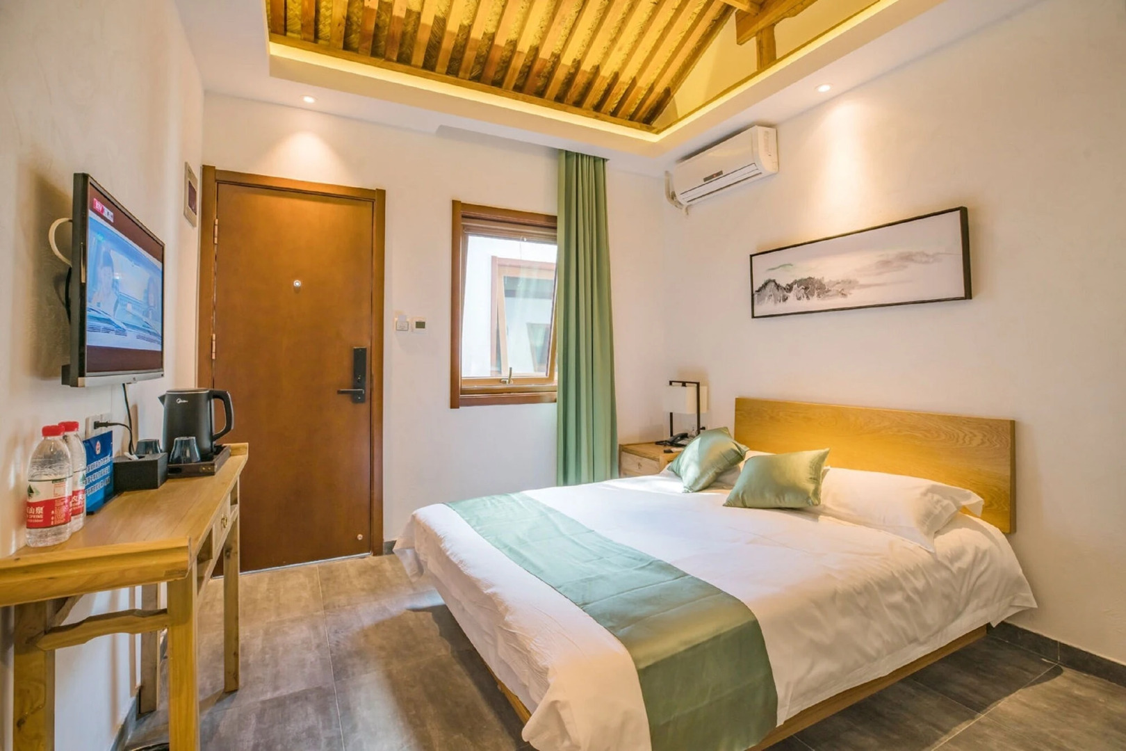 Guipu Courtyard Hotel