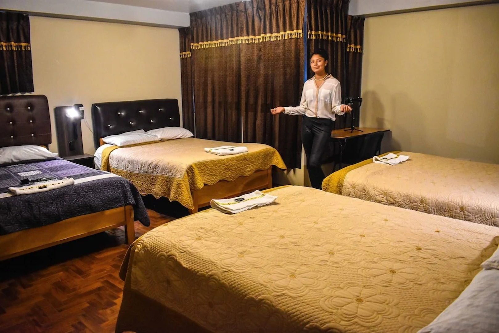 Hotel Sueños Dorados