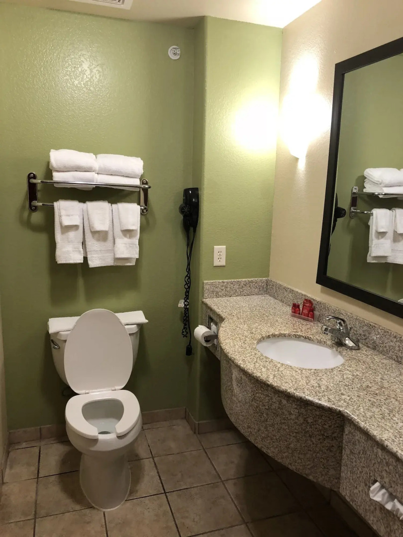 Best Western Sea World/Lackland AFB NW Hotel & Suites