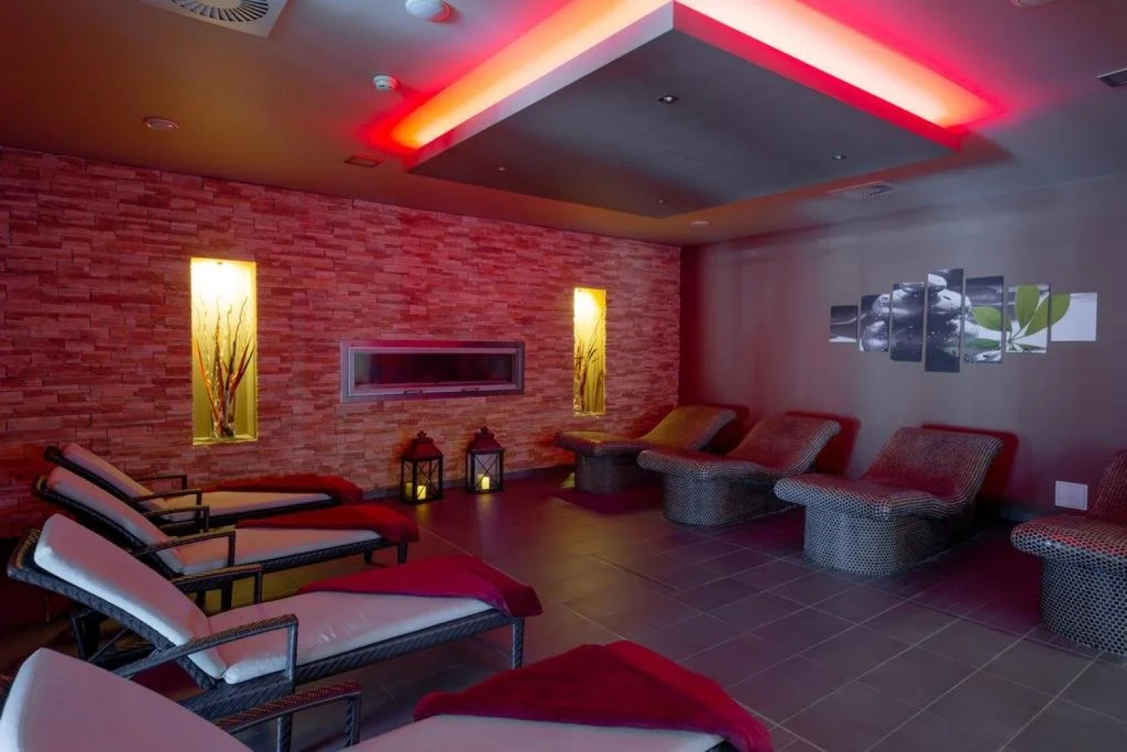 Hotel TENIS