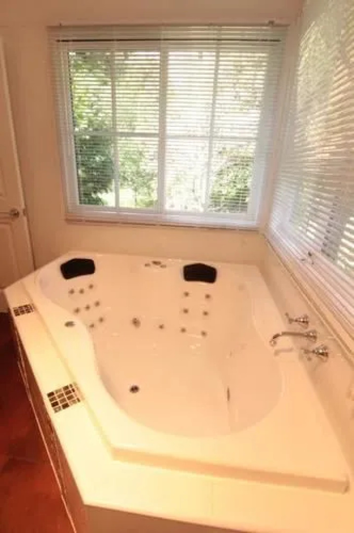 Maz's Tamborine Mountain Accommodation