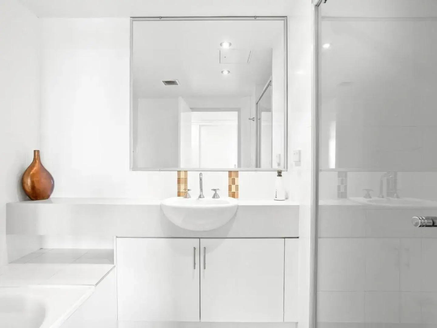 Unit 2 18 OAK STREET