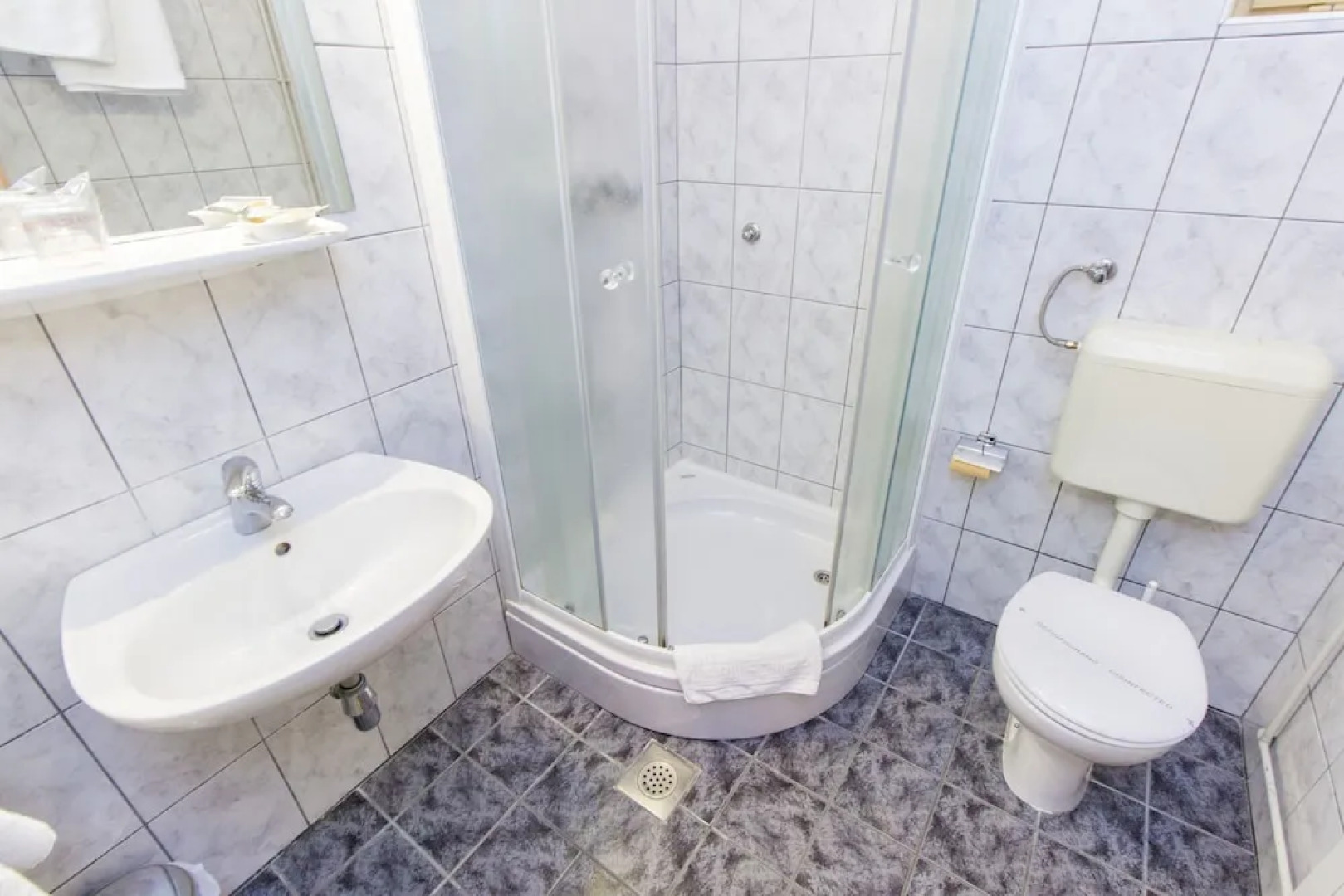 Pansion Zlatna Ribica