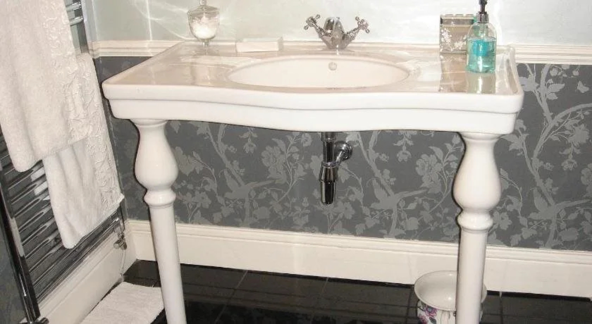 Littlebank Guest House