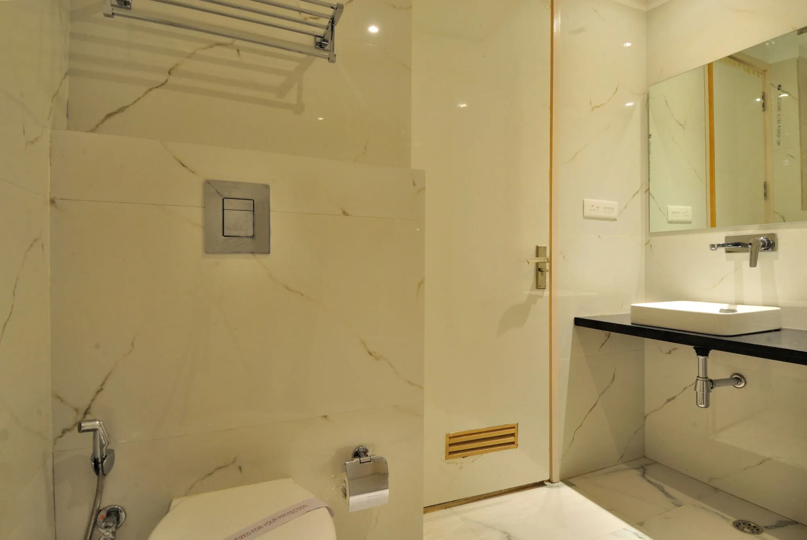 Hotel Aman Continental