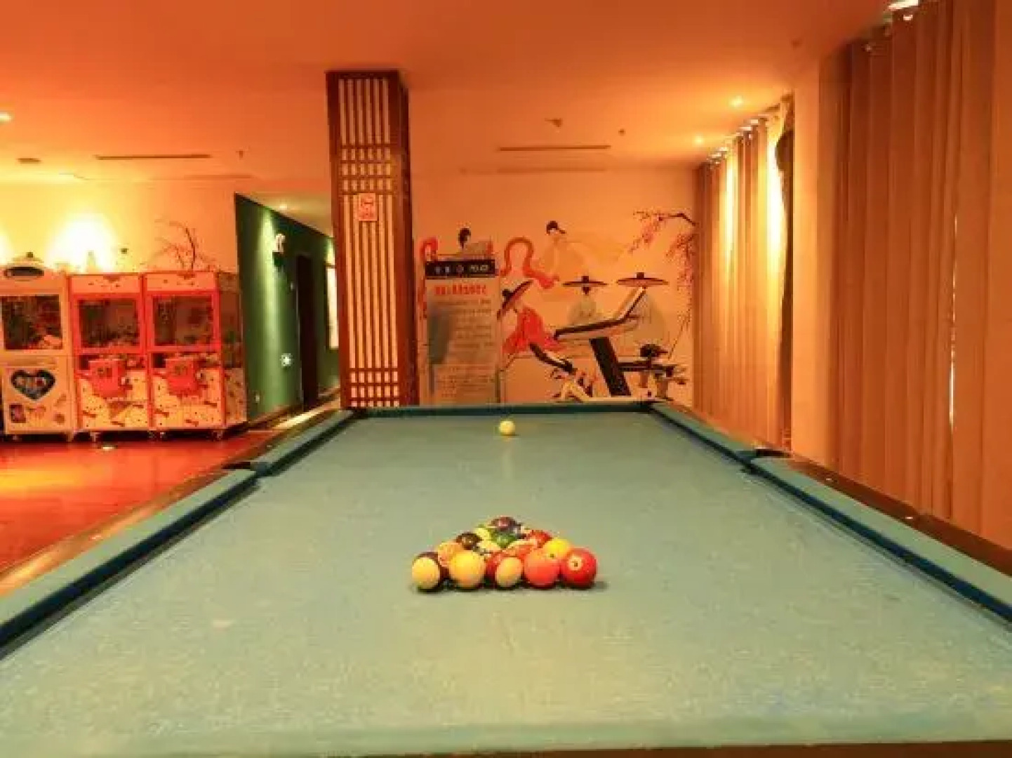 Jixi Haina Baichuan Hotel