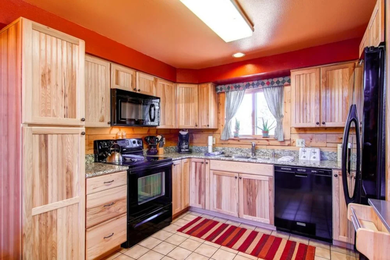 597 Deerpath 3 Br home by RedAwning