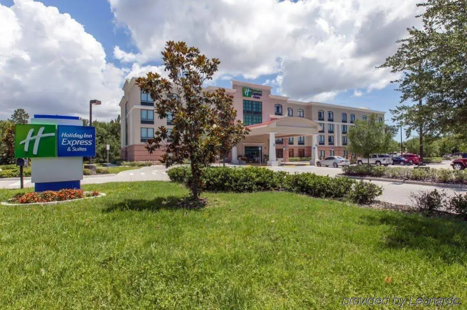 Holiday Inn Express & Suites Bradenton East-Lakewood Ranch by IHG