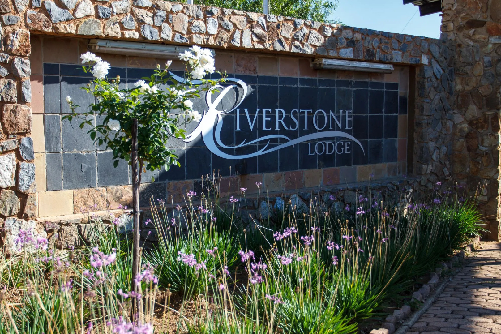 Riverstone Lodge