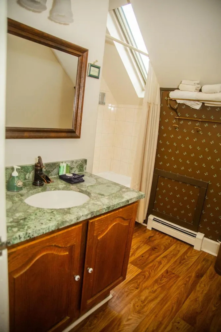 Sylvan Inn Bed & Breakfast