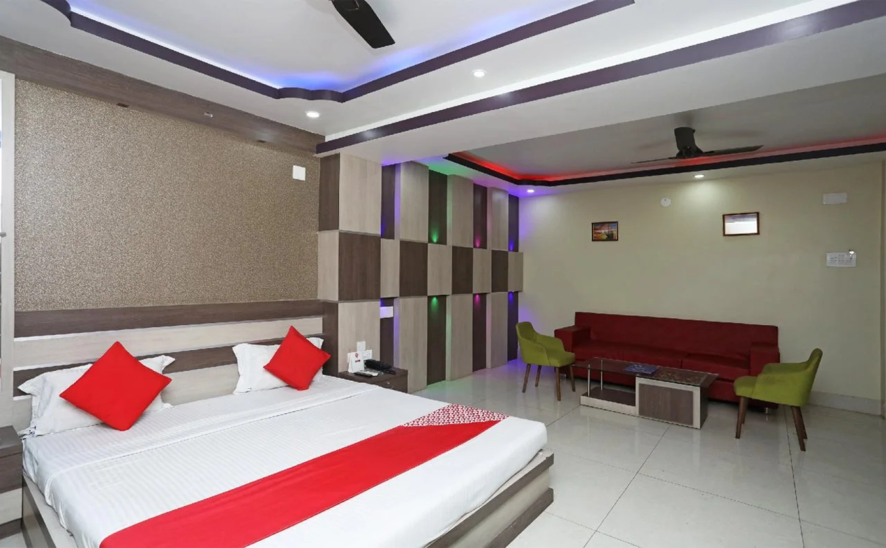 Hotel Tr Palace By OYO Rooms