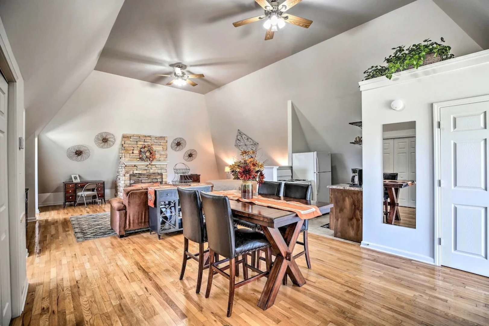 Lake Allatoona Area Studio w/ Pool and Views!