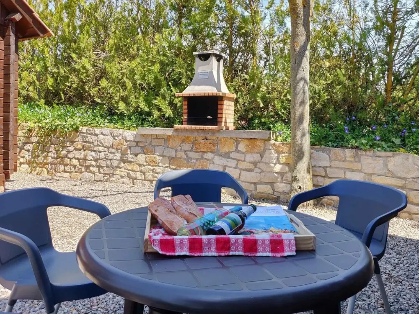 Nice Bungalow With a Terrace, Surrounded by Mountains