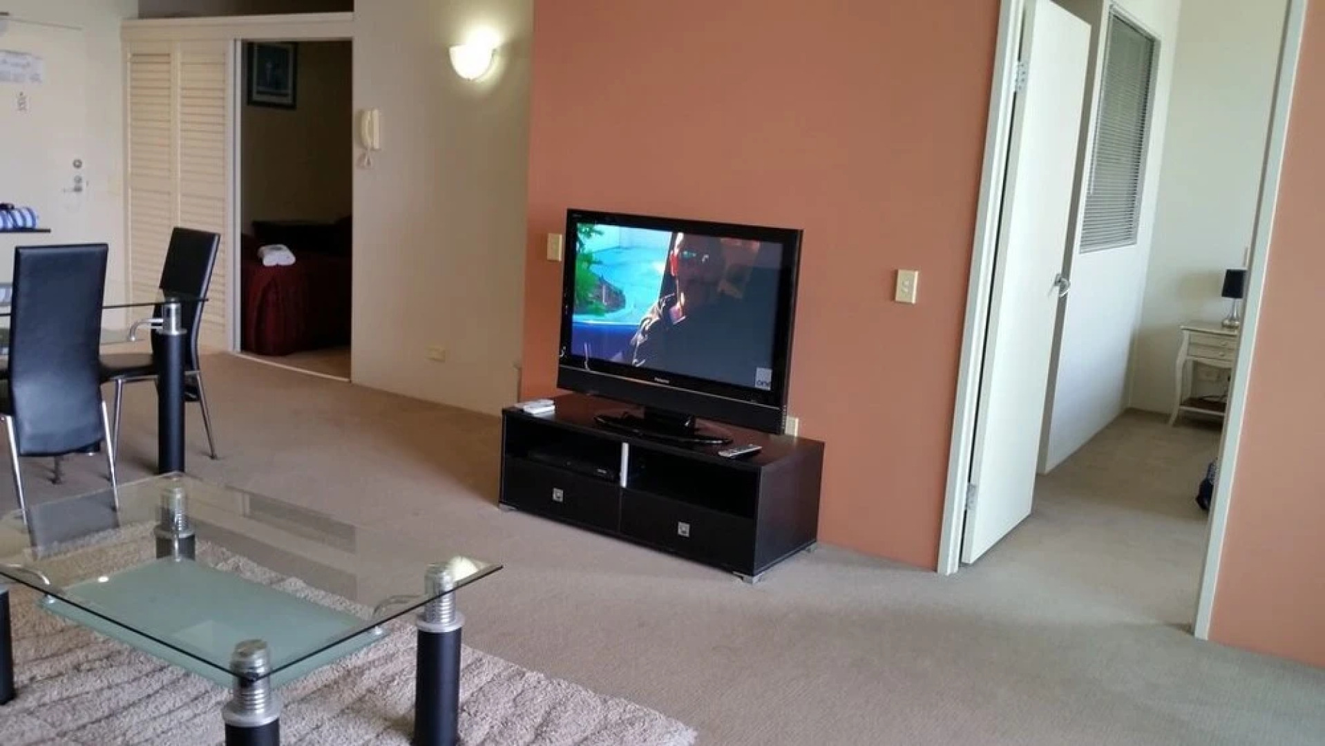 Grand Hotel Apartments Gold Coast by owner