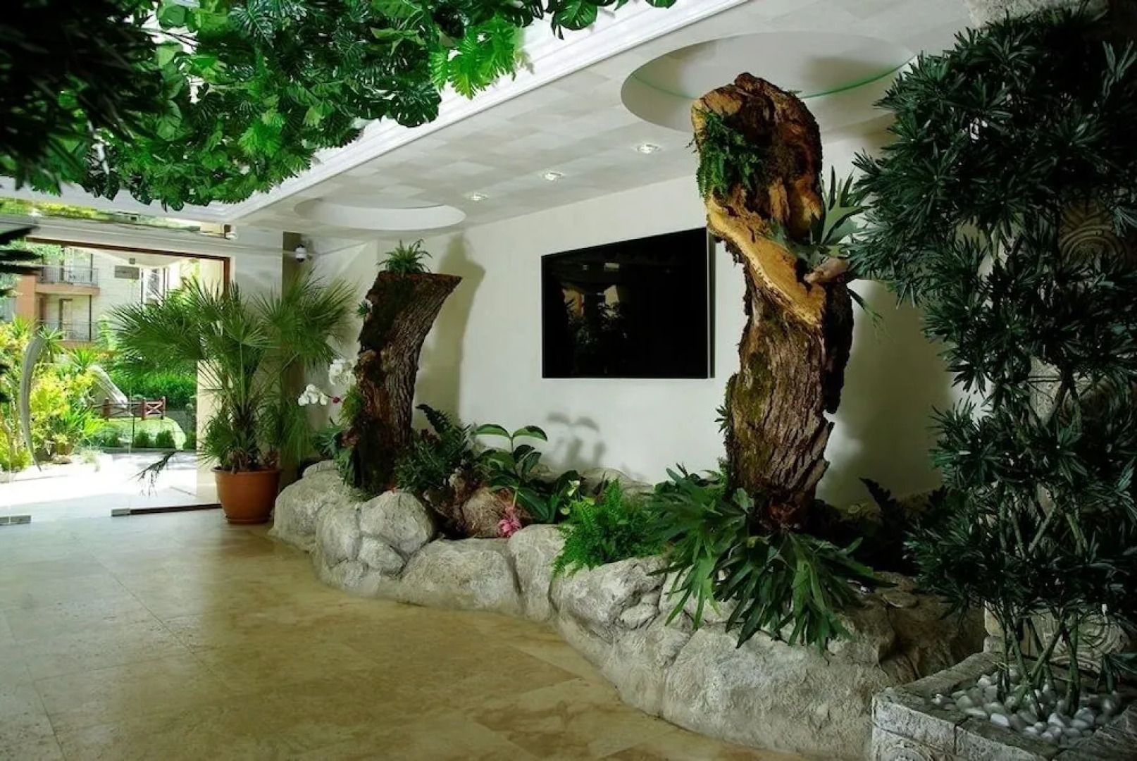 Apartcomplex Harmony Suites