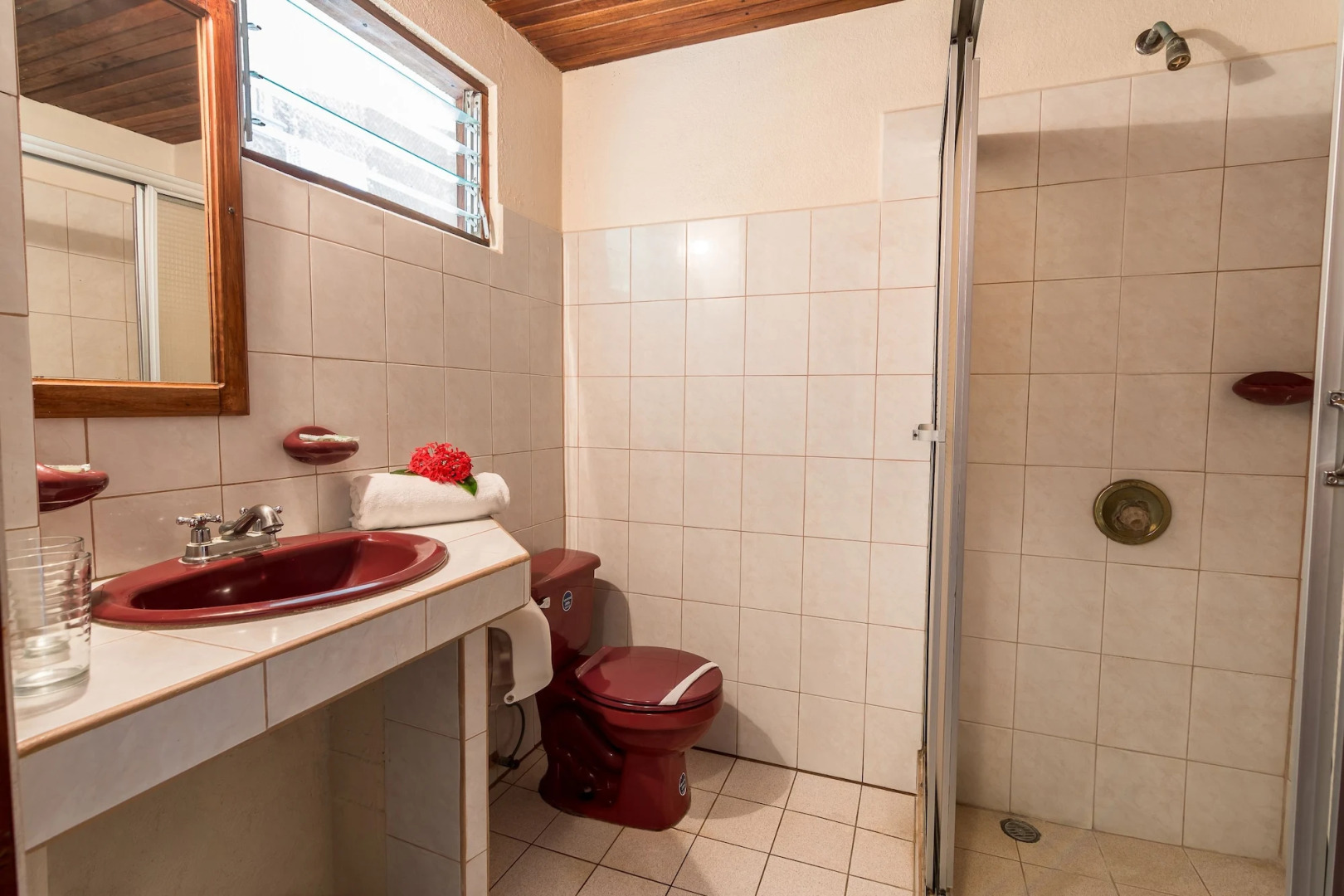 Fuego del Sol Beachfront Hotel