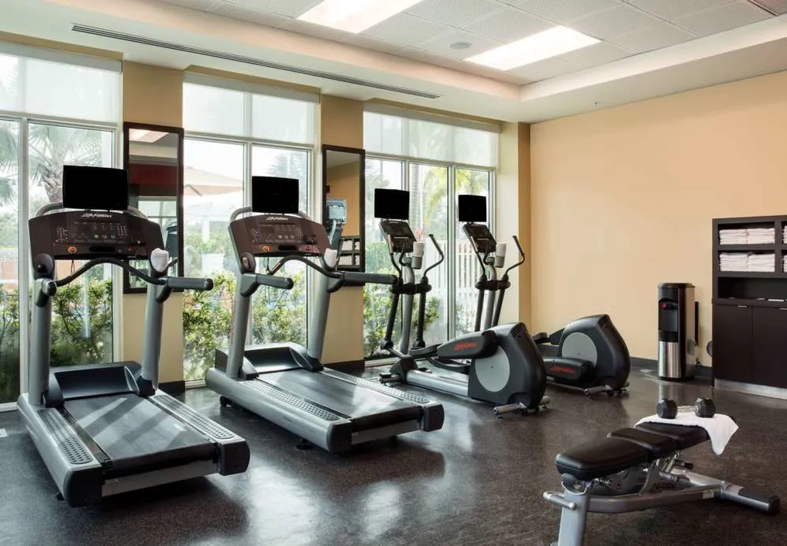 Courtyard Homestead Marriott