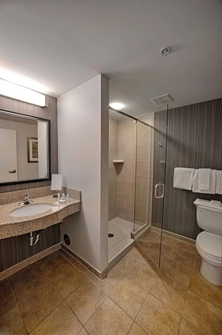 Courtyard Wall at Monmouth Shores Corporate Park