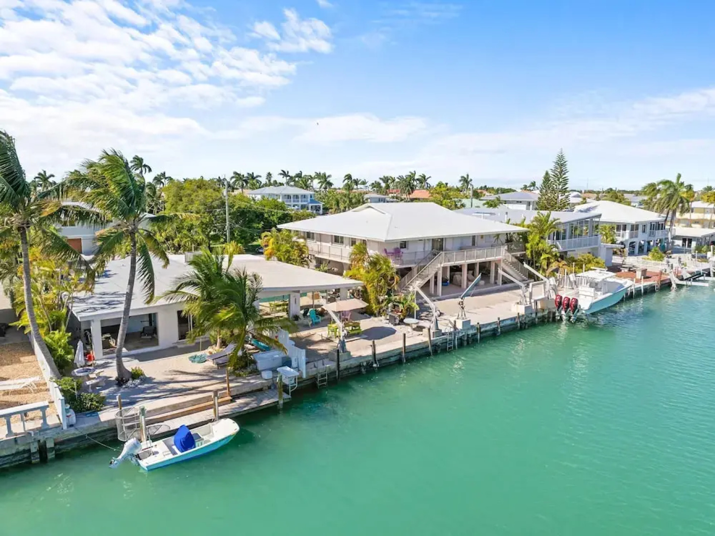 Seabreeze Cove Waterfront Gem 38 Foot Dock Cabana Club