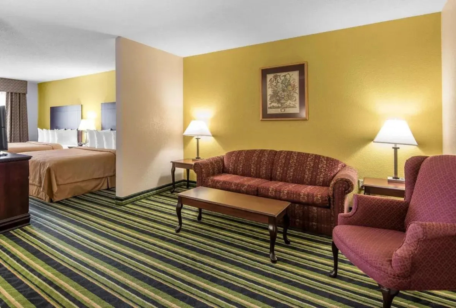 Quality Suites Kansas City International Airport