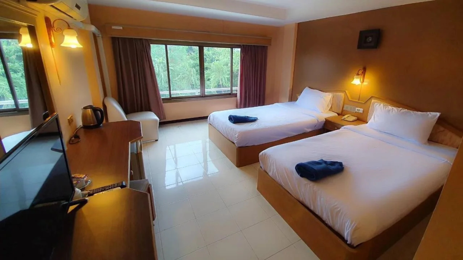 Highway Hotel Khon Kaen